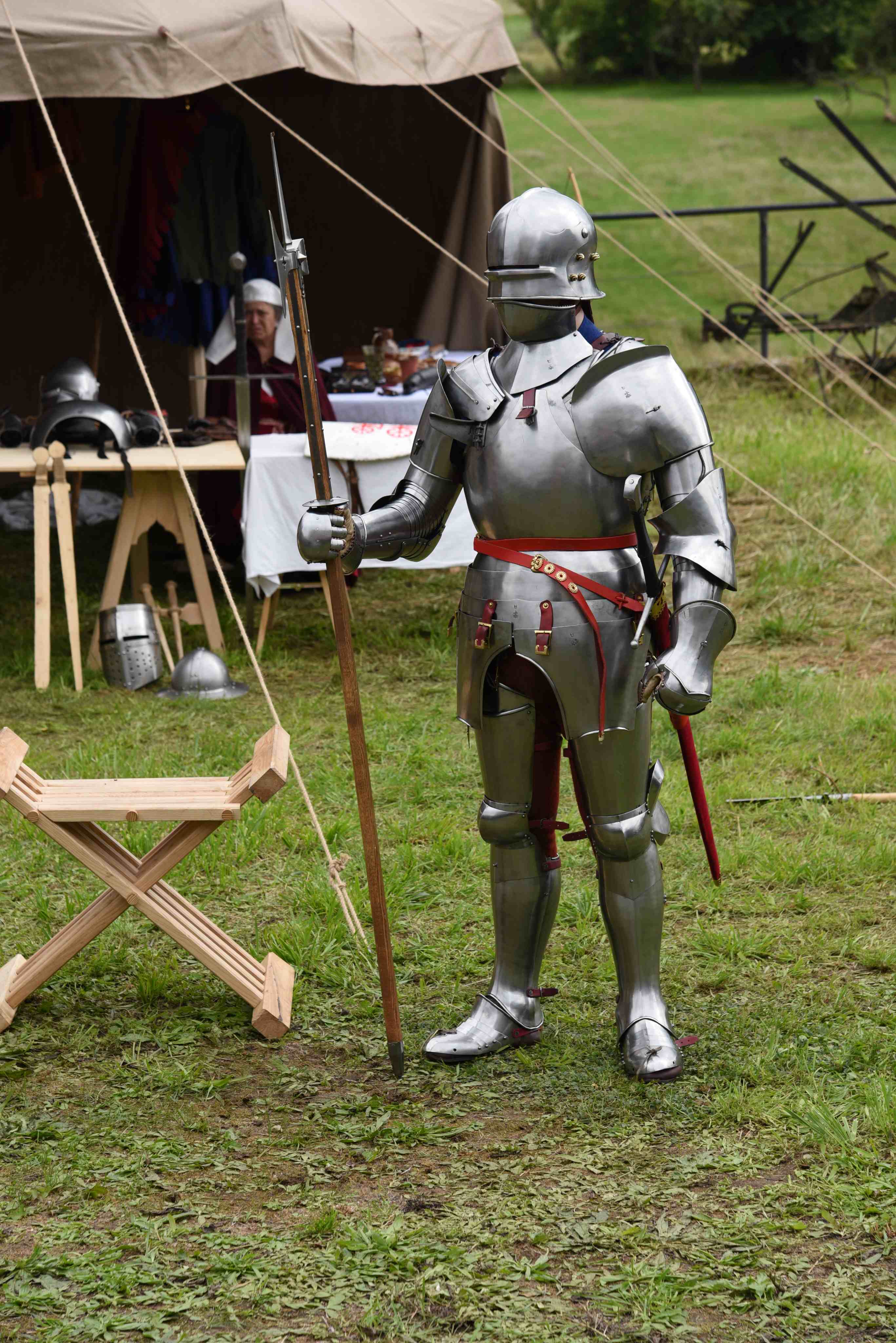 Armure de chevalier, fête médiévale