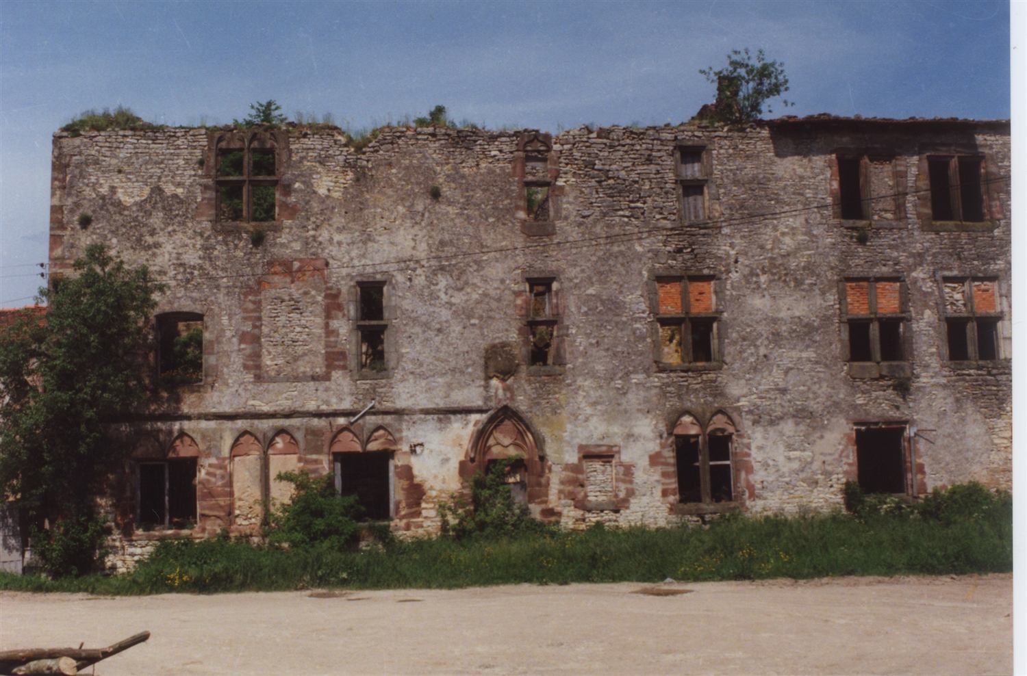Les premiers chantiers de l'association, 1983
