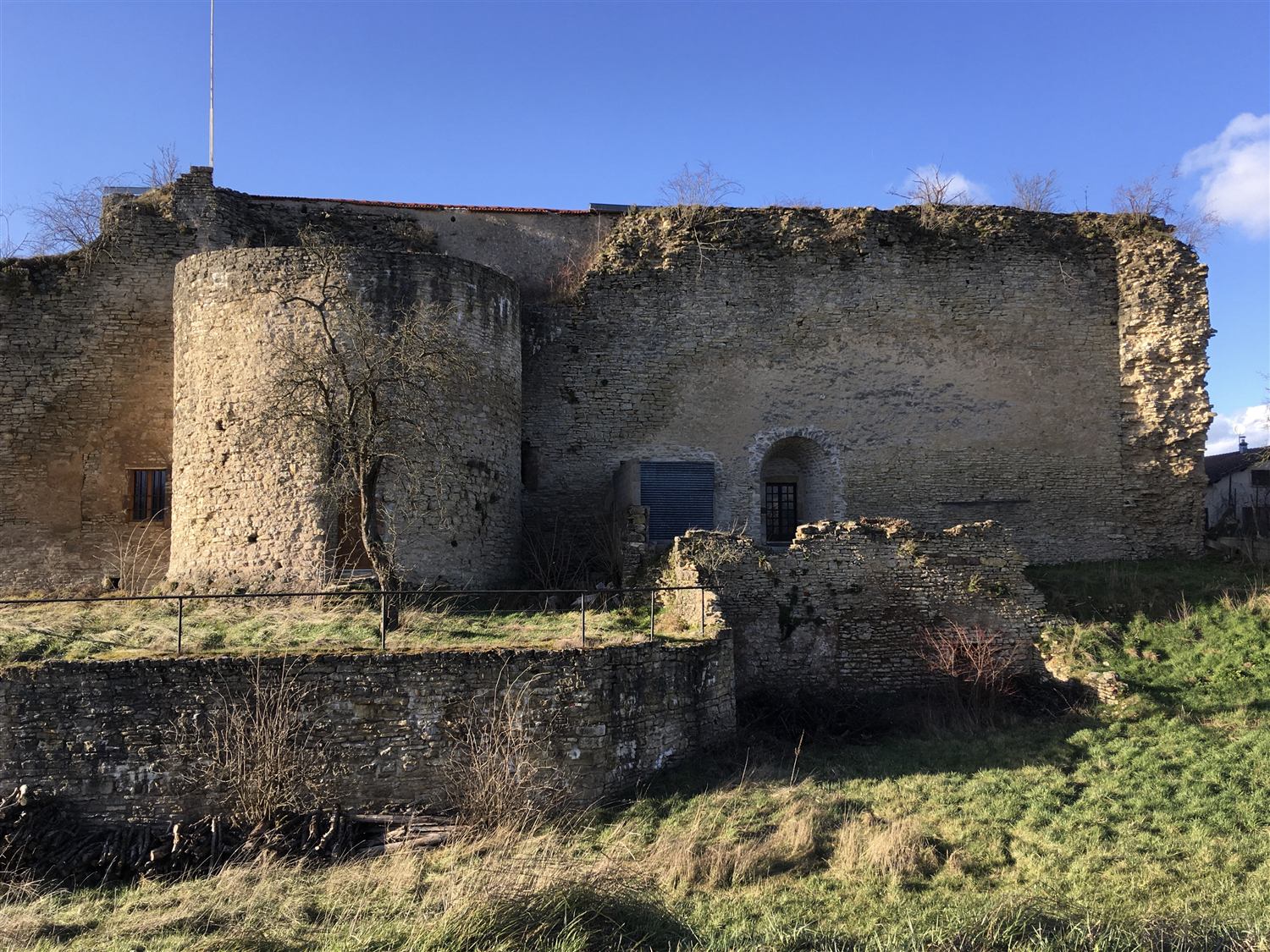 Les ruines du château